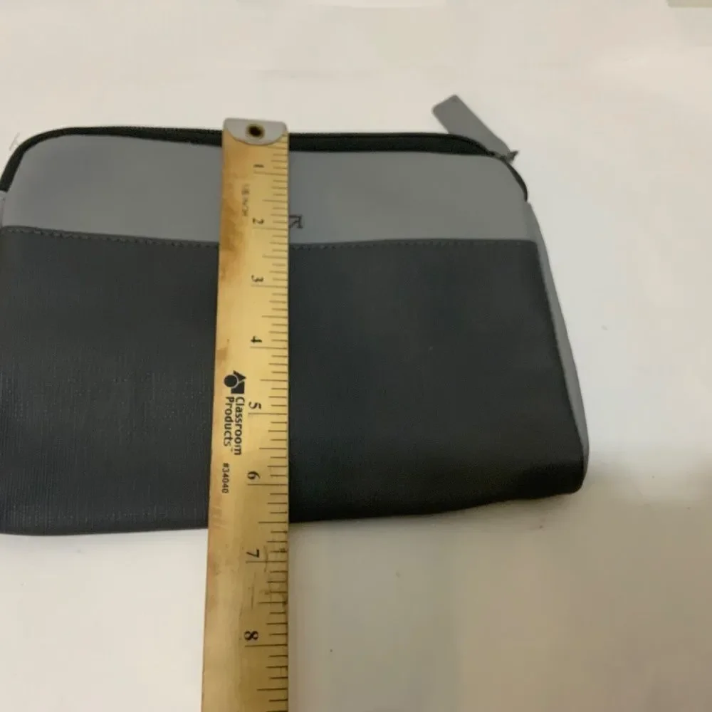 TUMI Small Toiletry Pouch for Delta Makeup Travel Pouch